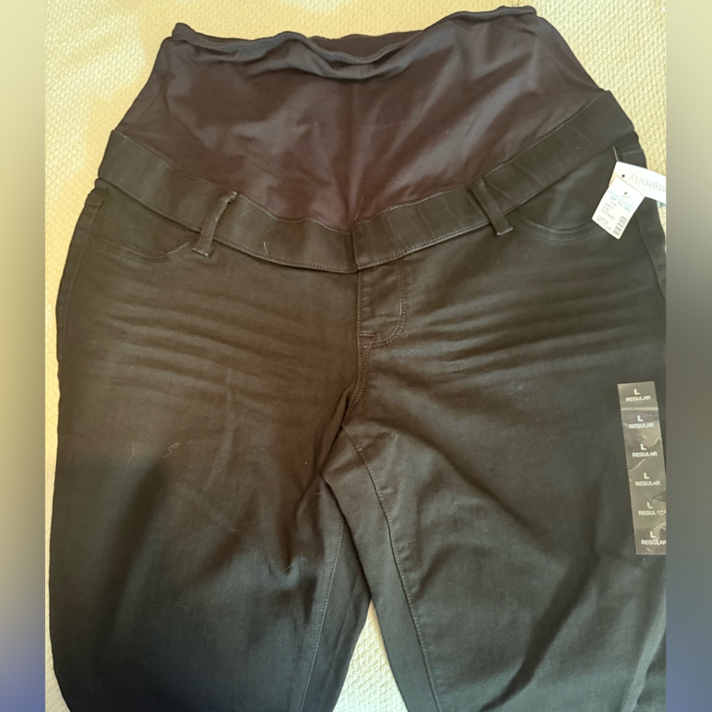 NWT Maurices Large Black Maternity Jeans